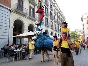 Sant Jordi 2015. Cercavila amb el Beatusaure