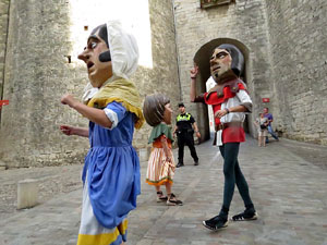 Undàrius, festival d'estiu de Girona de cultura popular i tradicional. Cercavila de Fal·lera Gironina