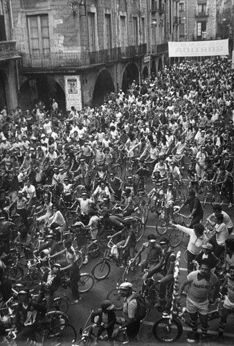 Festa del Pedal a la plaça del Vi, el setembre de 1979