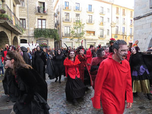 Festival de Llucifers i Satanassos. Celebració de 35 anys de Pastorets a Girona
