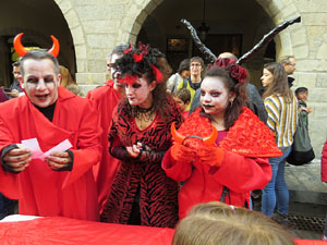 Festival de Llucifers i Satanassos. Celebració de 35 anys de Pastorets a Girona