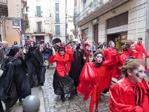 Festival de Llucifers i Satanassos. Celebració de 35 anys de Pastorets a Girona