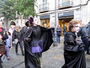 Festival de Llucifers i Satanassos. Celebració de 35 anys de Pastorets a Girona