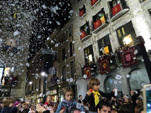 Fires 2015. Ball de la Cercavila del Pregó a la plaça del Vi