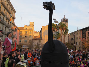 Fires 2015. Cercavila d'inici de Fires amb Fal&middot;lera Gironina, els gegants de Santa Eug&egrave;nia, els gegants de l'Esquerra del Ter, la Mula Baba i la Girona Marxing Band