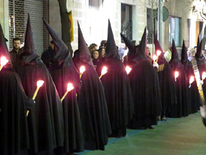 Setmana Santa 2016 a Girona. Process&oacute; del Sant Enterrament