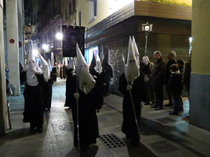 Setmana Santa 2016 a Girona. Process&oacute; del Sant Enterrament