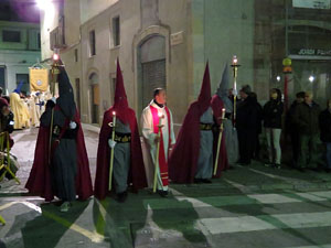 Setmana Santa 2016 a Girona. Process&oacute; del Sant Enterrament