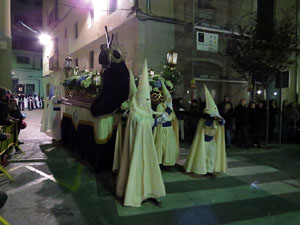 Setmana Santa 2016 a Girona. Process&oacute; del Sant Enterrament