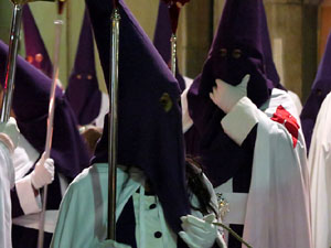 Setmana Santa 2016 a Girona. Process&oacute; del Sant Enterrament