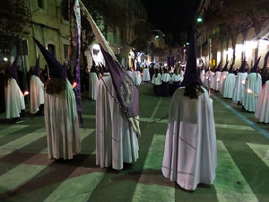 Setmana Santa 2016 a Girona. Process&oacute; del Sant Enterrament