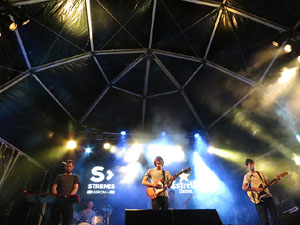 Festival Strenes 2016. Escenari de la plaça de Sant Feliu. Actuació de Joan Colomo