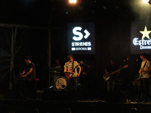 Festival Strenes 2016. Escenari de la plaça de Sant Feliu. Actuació de Joan Colomo