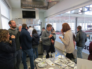 Presentaci&oacute; de les XI Jornades gastron&ograve;miques de la t&ograve;fona 2017 a l'Aula Gastron&ograve;mica del Mercat del Lle&oacute;