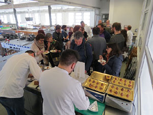 Presentaci&oacute; de les XI Jornades gastron&ograve;miques de la t&ograve;fona 2017 a l'Aula Gastron&ograve;mica del Mercat del Lle&oacute;