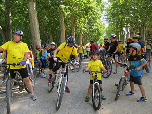 Jornades Catalunya, llibertat i dignitat. Macroestelada pels carrers de Girona
