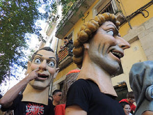 Far&agrave;ndula. 500 anys d'imatgeria festiva de Girona. Cercavila de cloenda