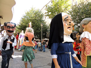 Far&agrave;ndula. 500 anys d'imatgeria festiva de Girona. Cercavila de cloenda