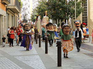 Far&agrave;ndula. 500 anys d'imatgeria festiva de Girona. Cercavila de cloenda