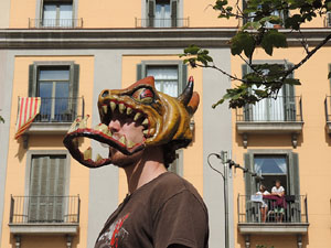 Far&agrave;ndula. 500 anys d'imatgeria festiva de Girona. Cercavila de cloenda