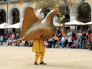 Far&agrave;ndula. 500 anys d'imatgeria festiva de Girona. Cercavila de cloenda