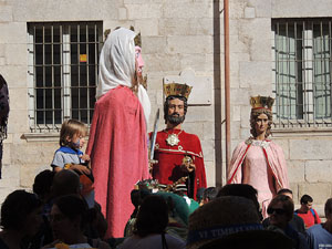 Far&agrave;ndula. 500 anys d'imatgeria festiva de Girona. Cercavila de cloenda