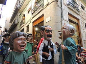 Far&agrave;ndula. 500 anys d'imatgeria festiva de Girona. Cercavila de cloenda