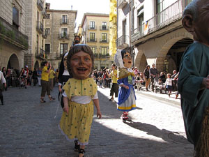 Enlla&ccedil;ats per la Llengua. La cercavila