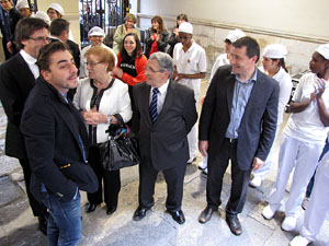 Homenatge als germans Roca del Celler de Can Roca. Arribada a la plaça del Vi