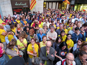 Concentració pel 9N a la plaça del Vi