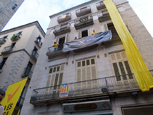 Concentració pel 9N a la plaça del Vi