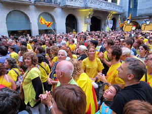 Concentració pel 9N a la plaça del Vi