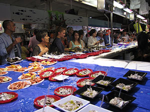 Nit de Flors i Sabors al Mercat del Lle&oacute;