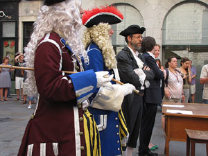 Sortida de la bas&iacute;lica de Sant Feliu