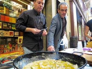 Llibreria Geli. Presentaci&oacute; de La cuina medieval i renaixentista. Moros, jueus i cristians, de Jaume F&agrave;brega, amb Joaquim Nadal i Abraham Simon