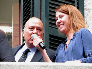 Rebuda de l'Spar Citylift Girona a la Sala de Plens de l'Ajuntament i a la pla&ccedil;a del Vi