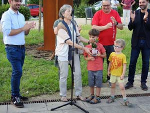 Inauguració de l'escultura 'Arbre' de Max Varés