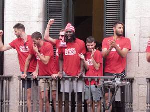 Ascens del Girona FC i el Bàsquet Girona. Rebuda a la plaça del Vi