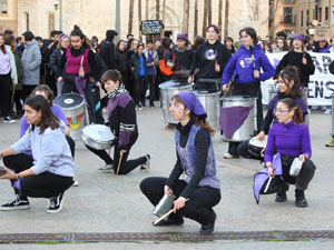 Commemoraci&oacute; del Dia de la Dona 2024 a la pla&ccedil;a de l'U d'octubre de 2017