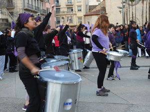 Commemoraci&oacute; del Dia de la Dona 2024 a la pla&ccedil;a de l'U d'octubre de 2017