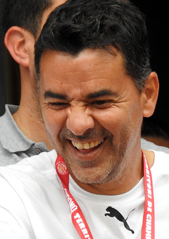 L'entrenador del Girona M&iacute;chel S&aacute;nchez al balc&oacute; de l'Ajuntament
