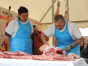 Fira del Porc FIPORC 2015. Demostraci&oacute; de l'especejament d'un porc