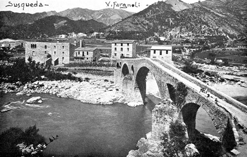 Vista de Susqueda. En primer terme, el pont de Querós sobre el riu Ter. 1918